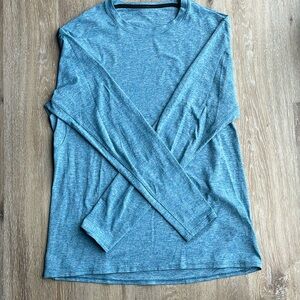 Lululemon Lightweight long sleeve Size L